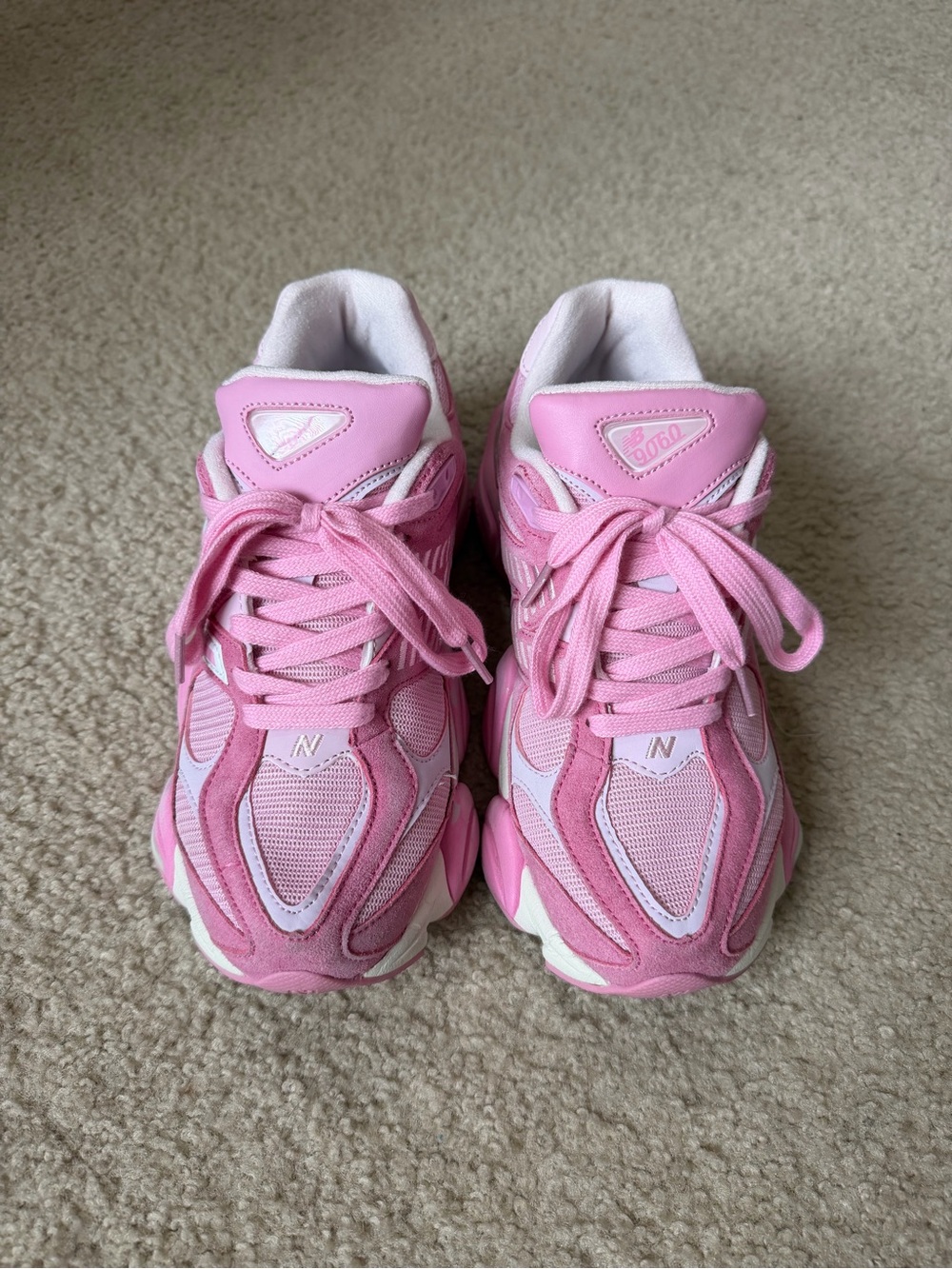 New Balance Pink 9060 Shoes - Picture 2 of 10